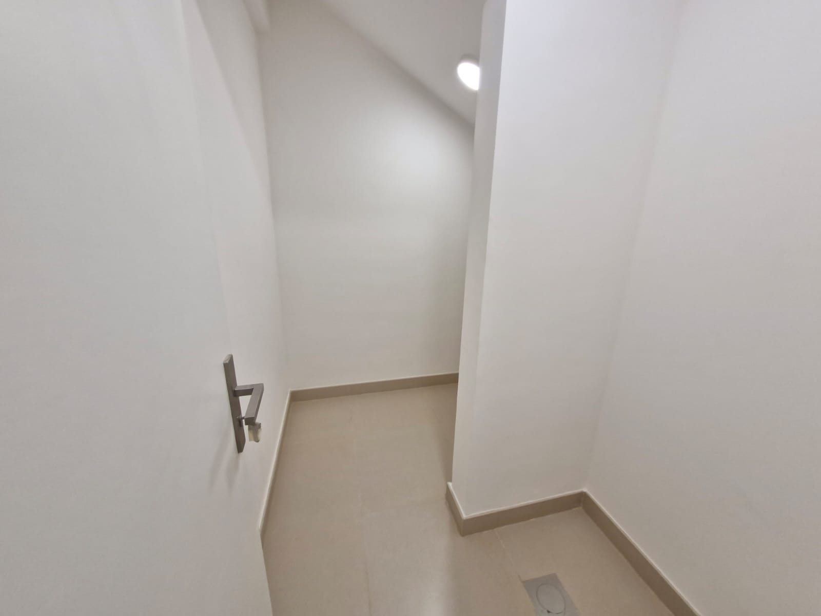 🏡 *Luxury Villa in Sedra – Roshn*   ✨ 300 m² Modern Villa | Elegance Meets Functionality     